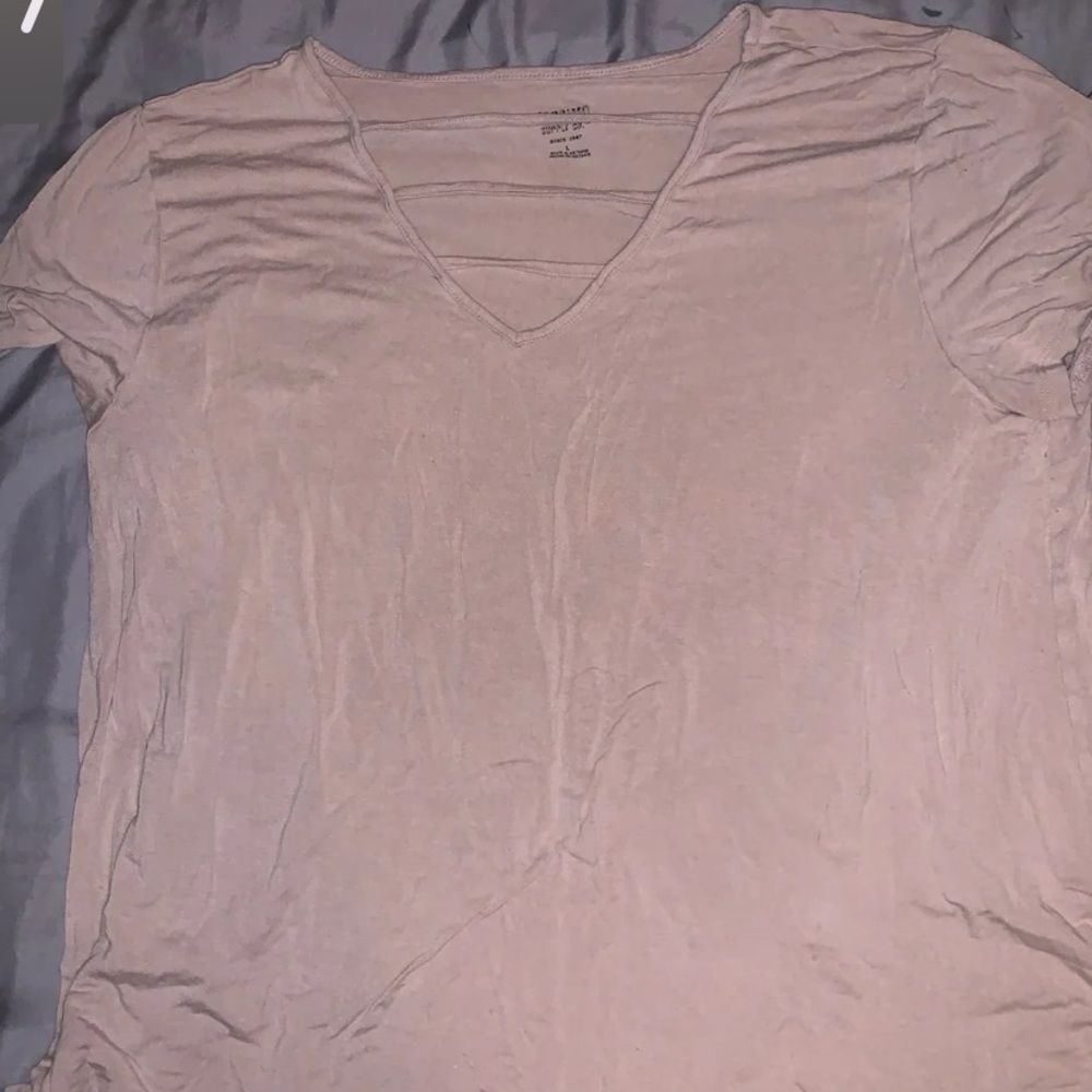 pink shirt